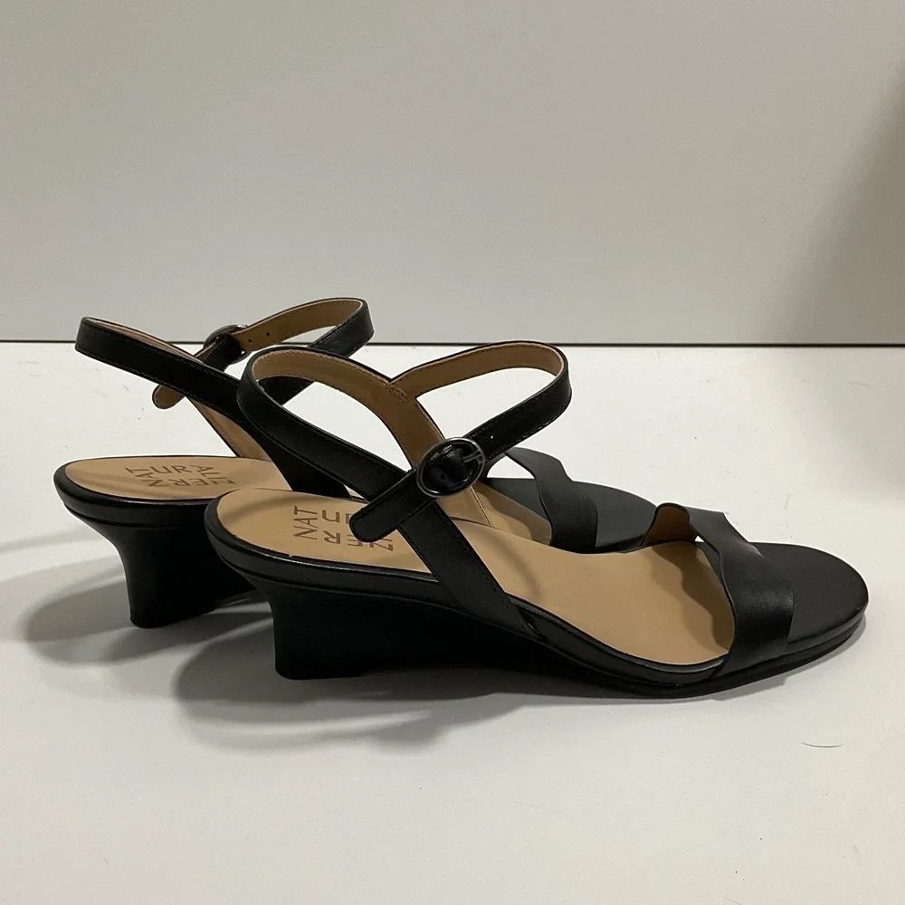 Naturalizer Lacey Black Leather Scalloped Low Wedge Sandals Womens 8.5 M